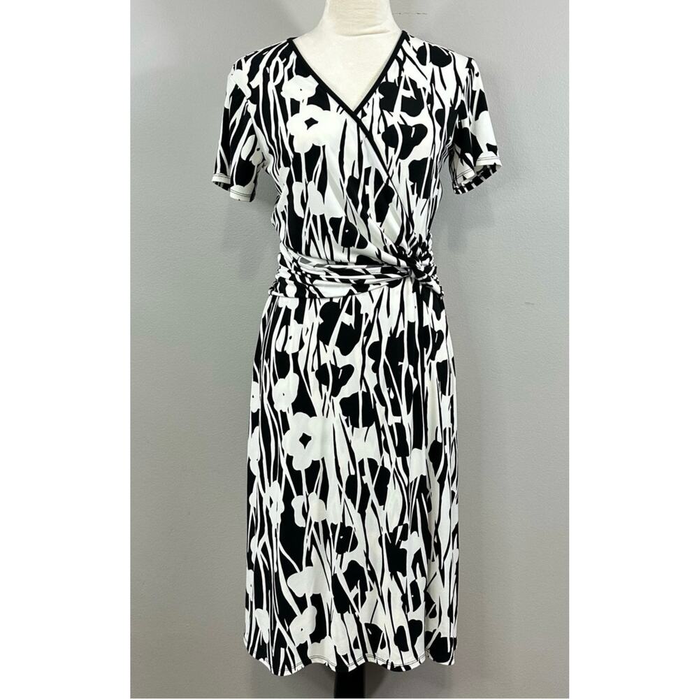 Chico’s Black White Floral Faux Wrap Surplice Neck Short Sleeve Dress Sz 0 US S